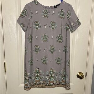 Lulu’s Dandy Lion Grey Print Shift Dress